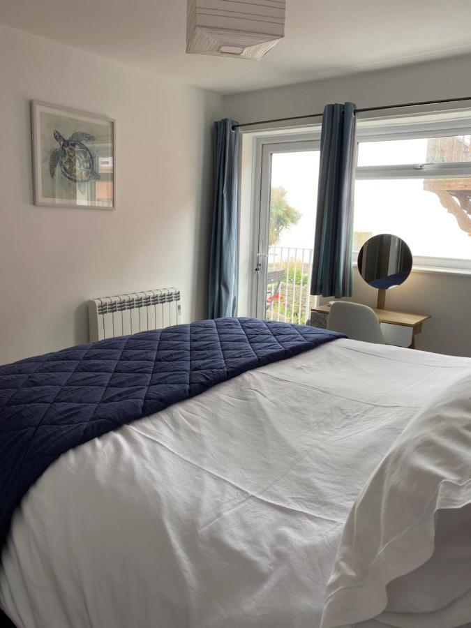 Vitamin Sea With A Sea View And Parking Lyme Regis Exteriör bild